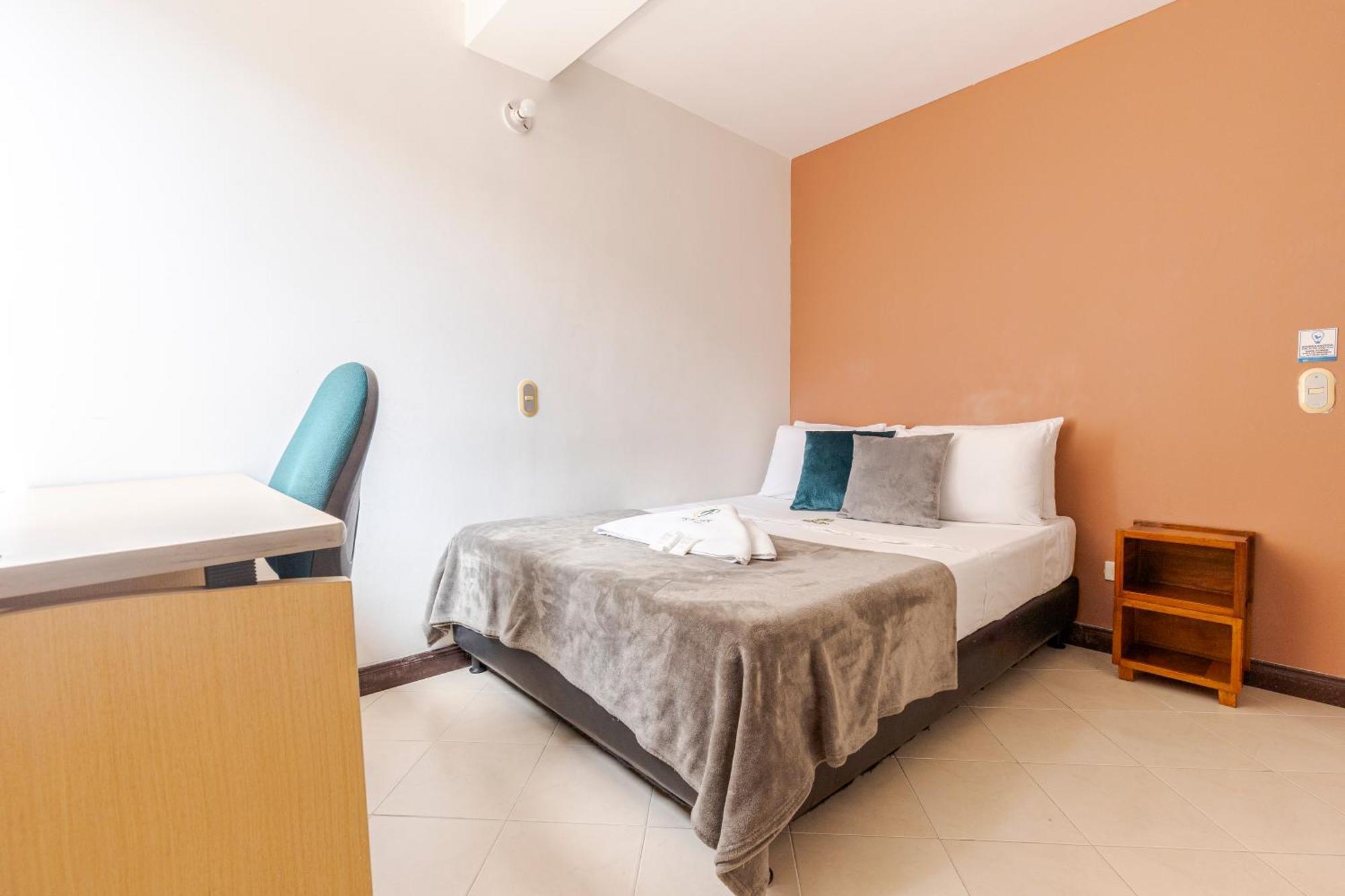 Poblado Guest House ميديلين الغرفة الصورة
